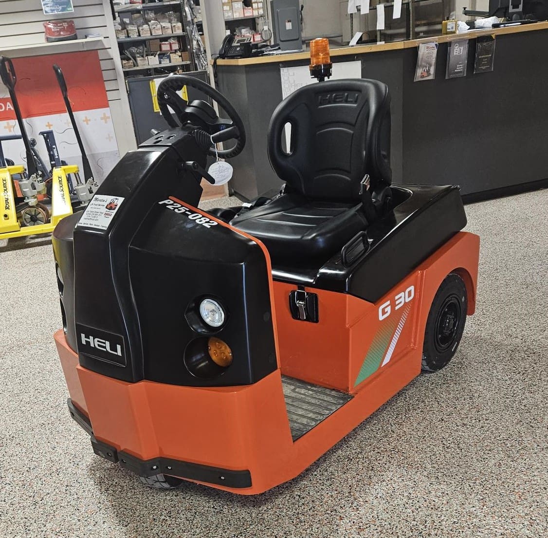 NEW! 2025 HELI Lithium Tow Tractor/Tugger